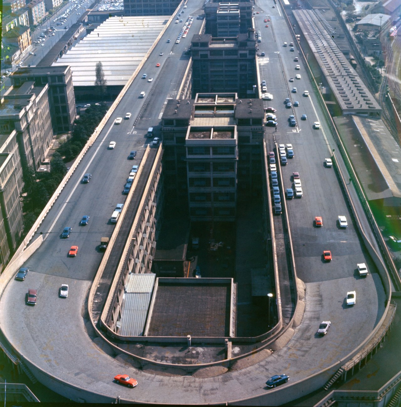 Quelles sont les heures de livraison aux marchés Lingotto et comment obtenir l'autorisation commerçant
