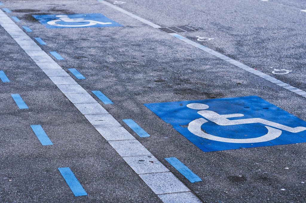 Quel est le trajet jusqu'à Porte Maggiore depuis un parking accessible personnes réduites